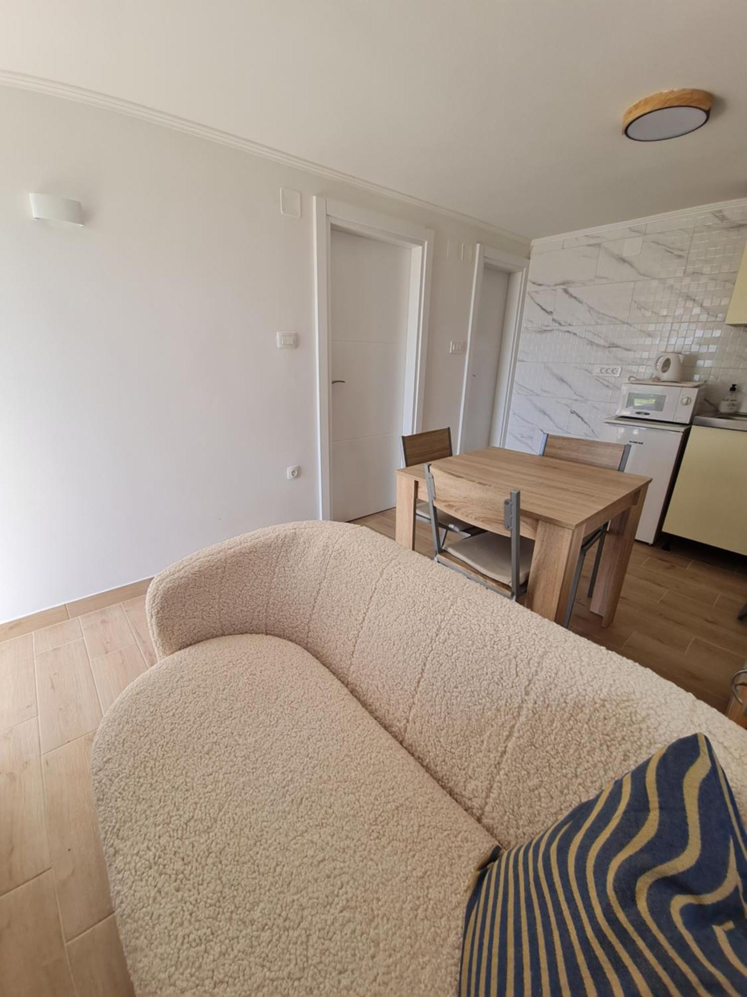 Apartman Luka クレノヴィツァ エクステリア 写真